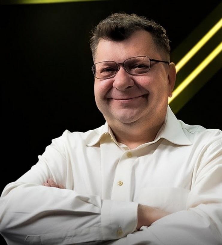 Zrzut ekranu profilu Zbigniewa Stonogi na Instagramie (@zbigniew_stonoga_oficjalny) z widoczną liczbą obserwujących i różnorodnymi postami, symbolizującymi jego aktywność w mediach społecznościowych.